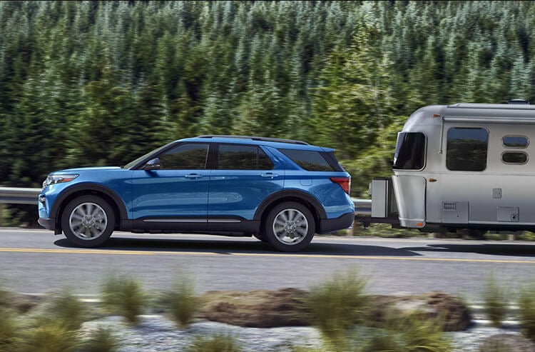 Best hybrid suv store for towing caravan